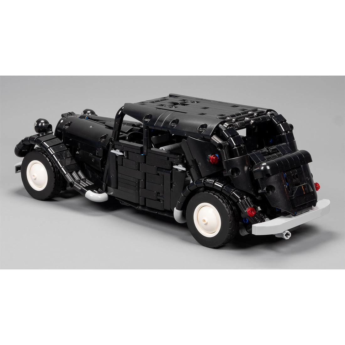 MOC-149659 Citroen Traction Avant Rounded Trunk 1:15 Scale Building Blocks