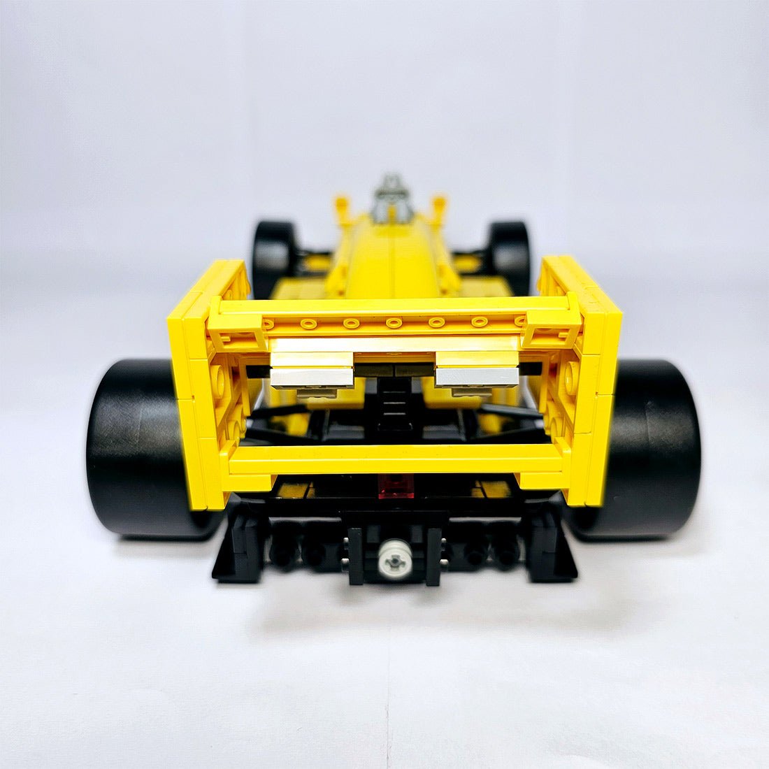 1/16 Scale Lotus 99T Race Car Building Blocks - LesDiy -