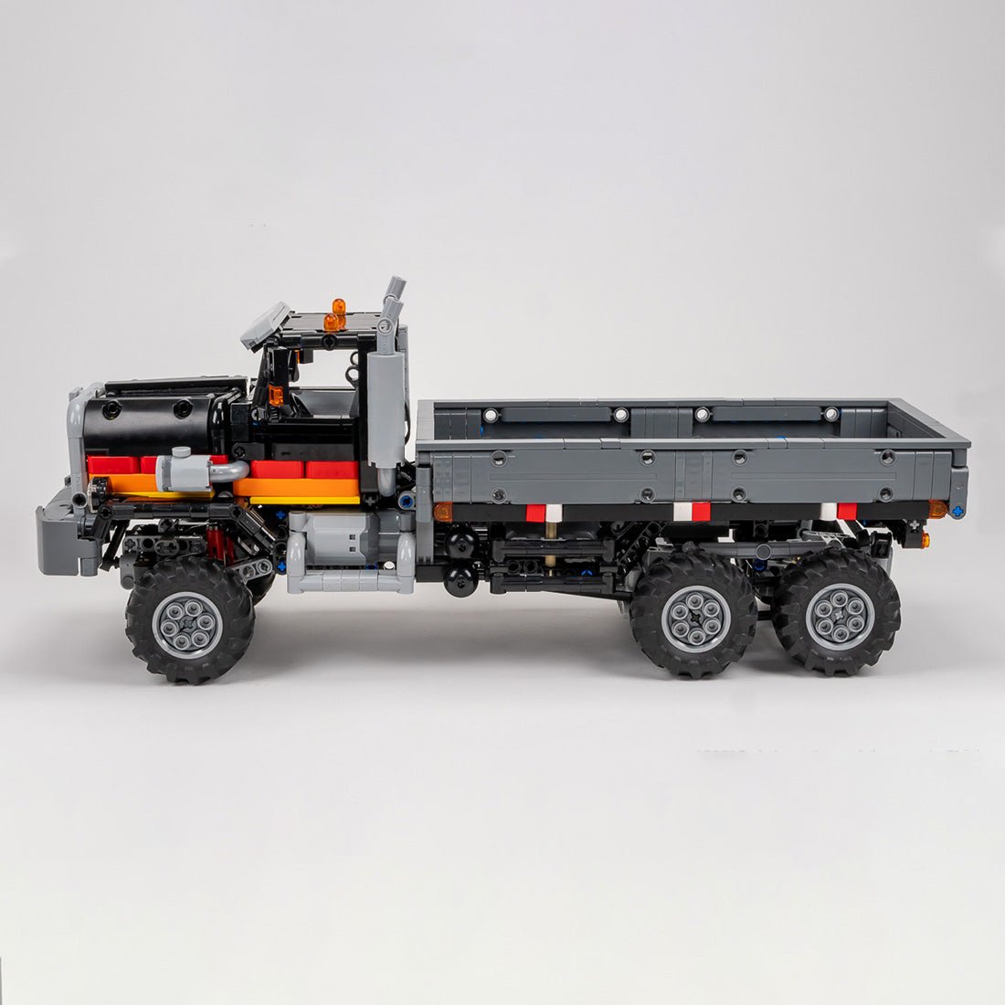 1/20 Scale American 6x6 Off - road Truck Building Blocks - LesDiy - Building Blocks