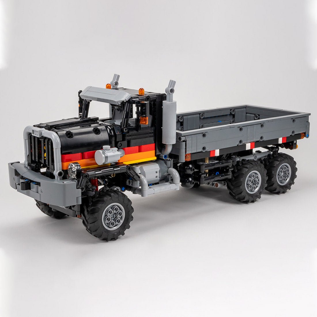 1/20 Scale American 6x6 Off - road Truck Building Blocks - LesDiy - Building Blocks