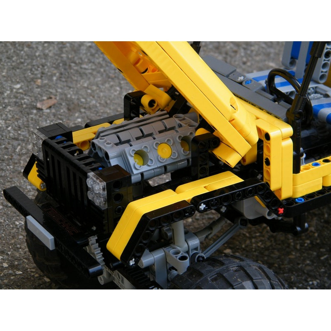 MOC-0001 RC 4WD Trial Off-Road Vehicle Building Blocks