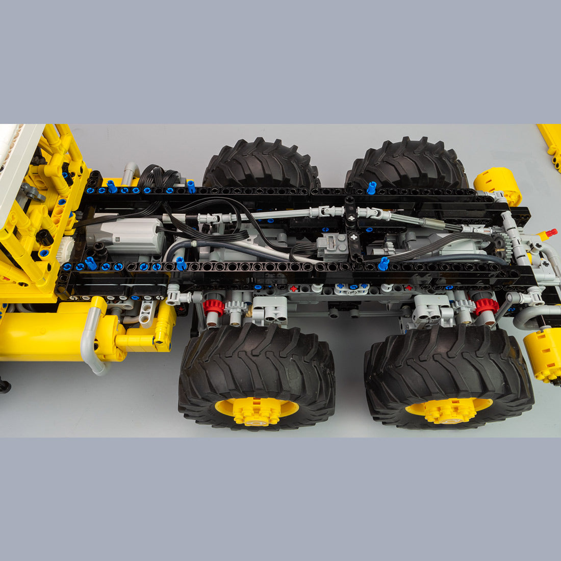 MOC-232346 Berliet T100 Building Blocks (Buwizz Version)