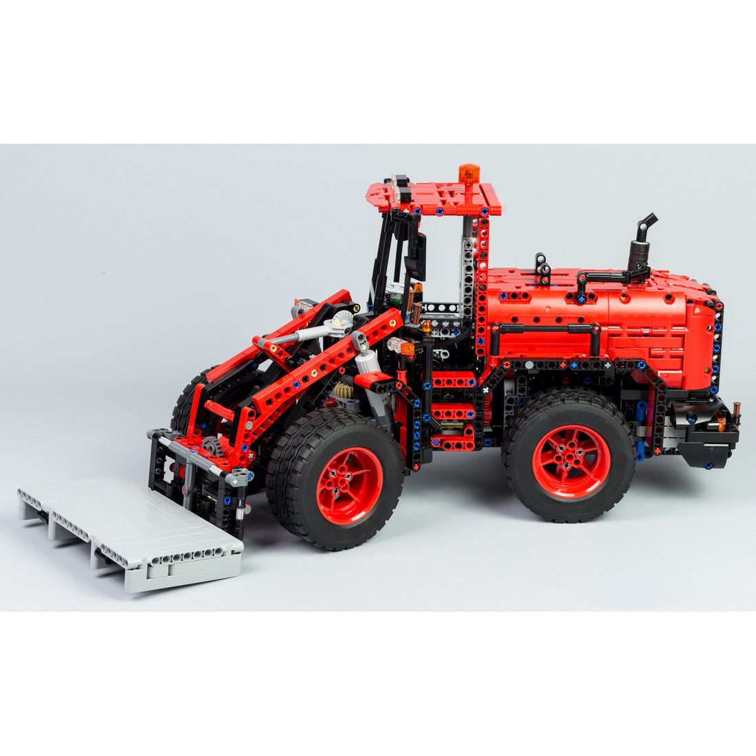 MOC-18978 Model C Wheel Loader Building Blocks