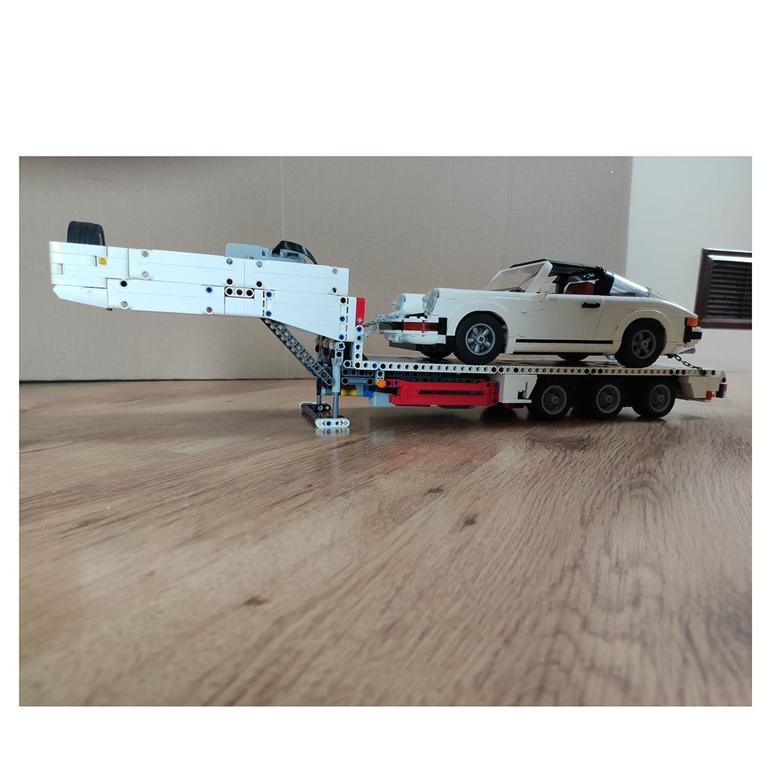 MOC-78480 Flatbed 3 axle trailer Building Blocks