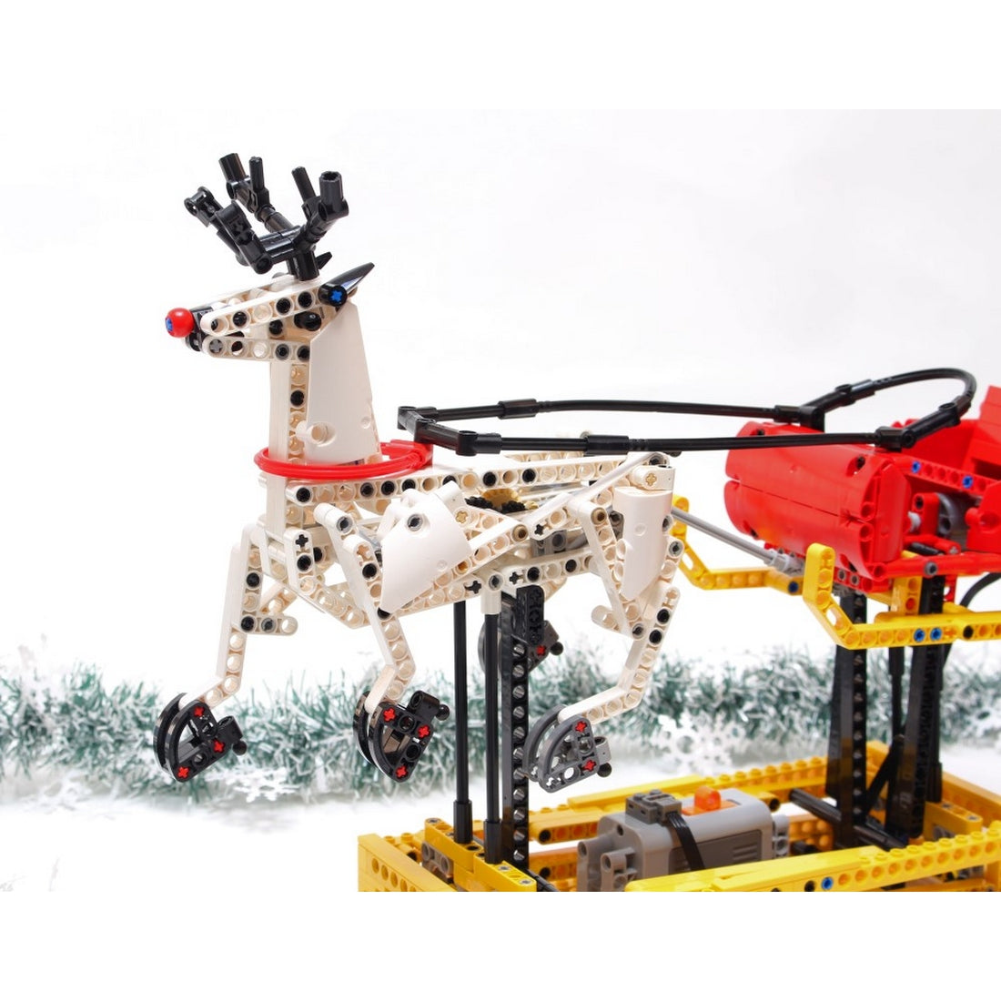 MOC-4121 Motorized Christmas Santa Sleigh & Reindeer Building Blocks