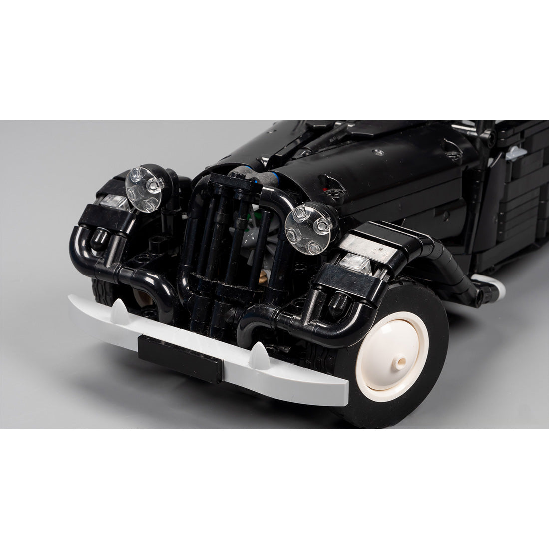 MOC-149659 Citroen Traction Avant Rounded Trunk 1:15 Scale Building Blocks
