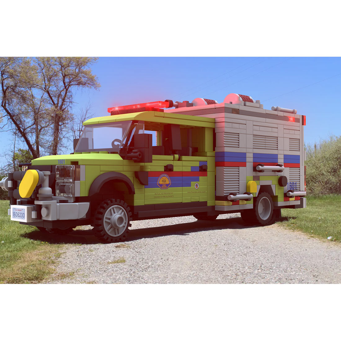 MOC-275558 Ford F-550 CAL OES Type 6 Wildland Fire Truck Building Blocks