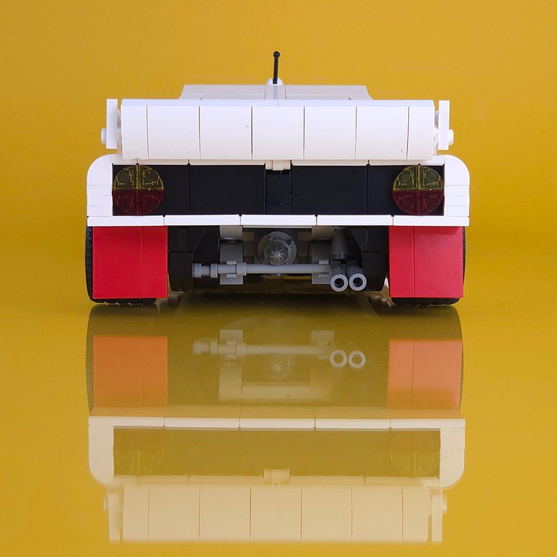 Italian Racing Legend Supercar Building Blocks (gobricks/white) - LesDiy -