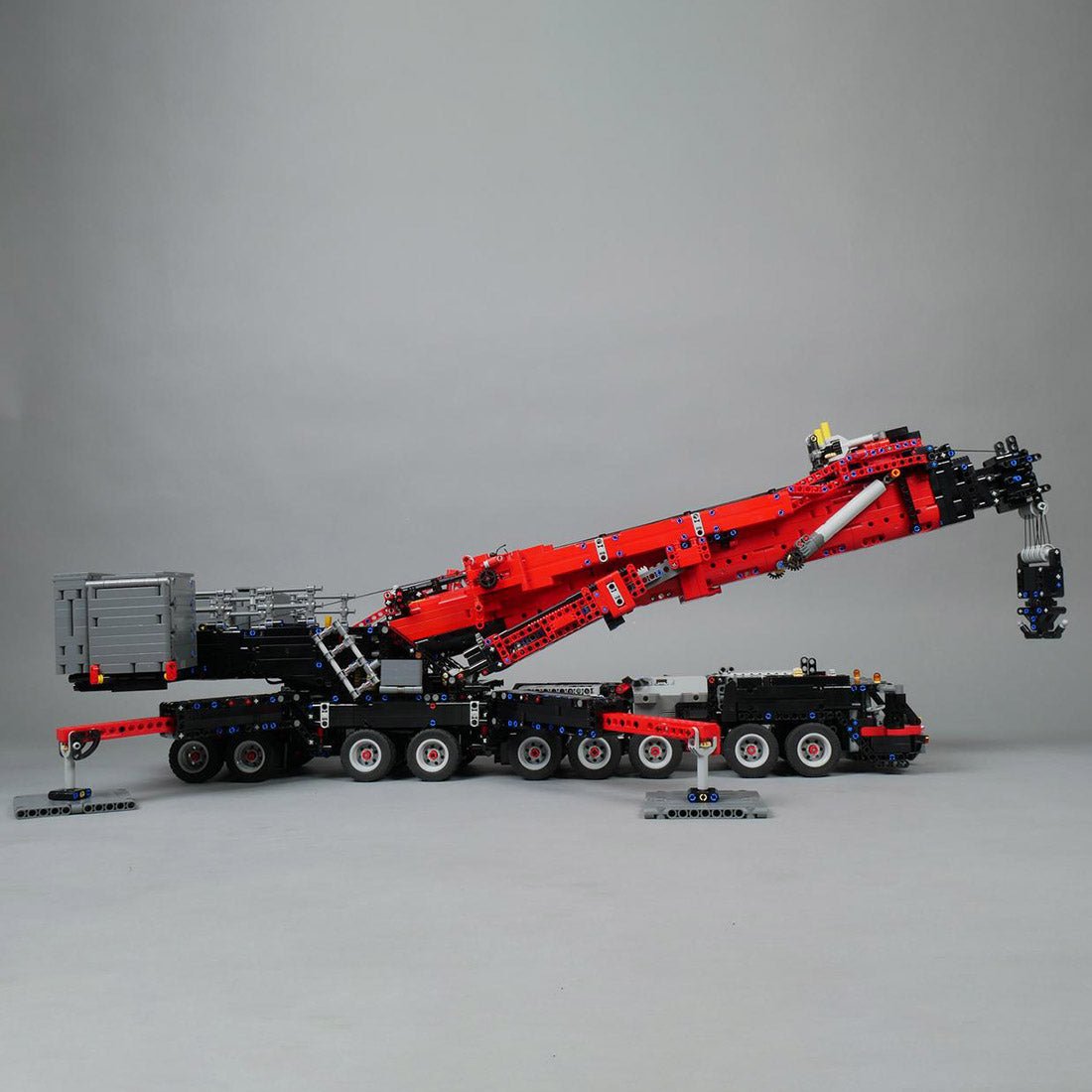 LTM - 11200 7 Motor RC Crane - LesDiy -