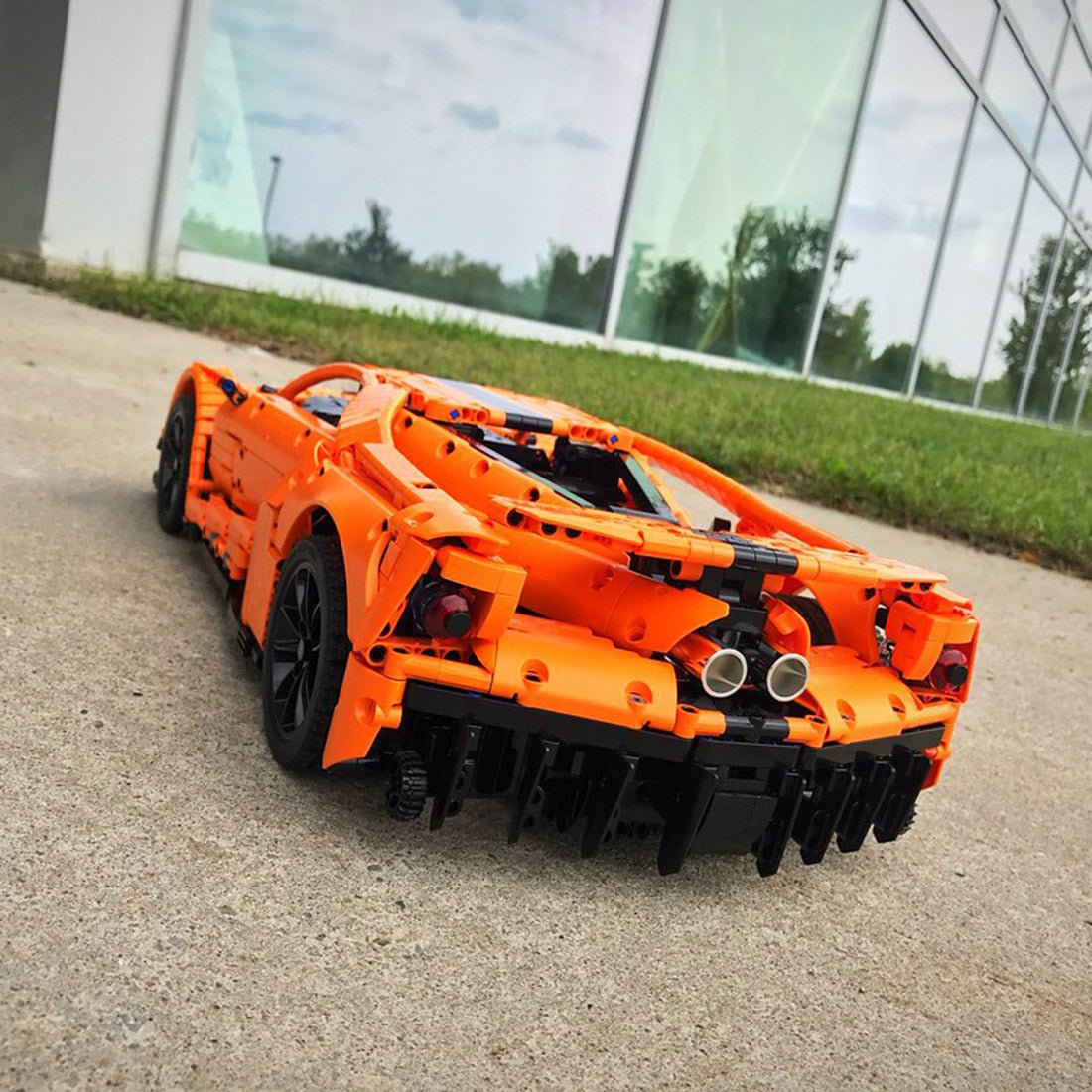 MOC - 10792 FORD GT - Dynamic - LesDiy