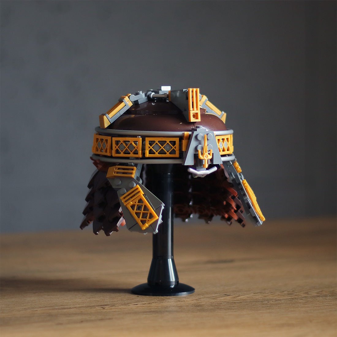 MOC - 140506 Gimli's Helmet - LesDiy -