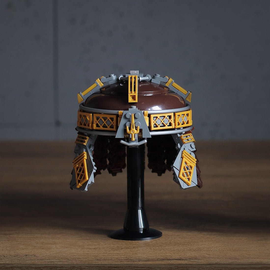 MOC - 140506 Gimli's Helmet - LesDiy -