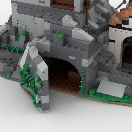 MOC - 142920 The Chain Towers - LesDiy -