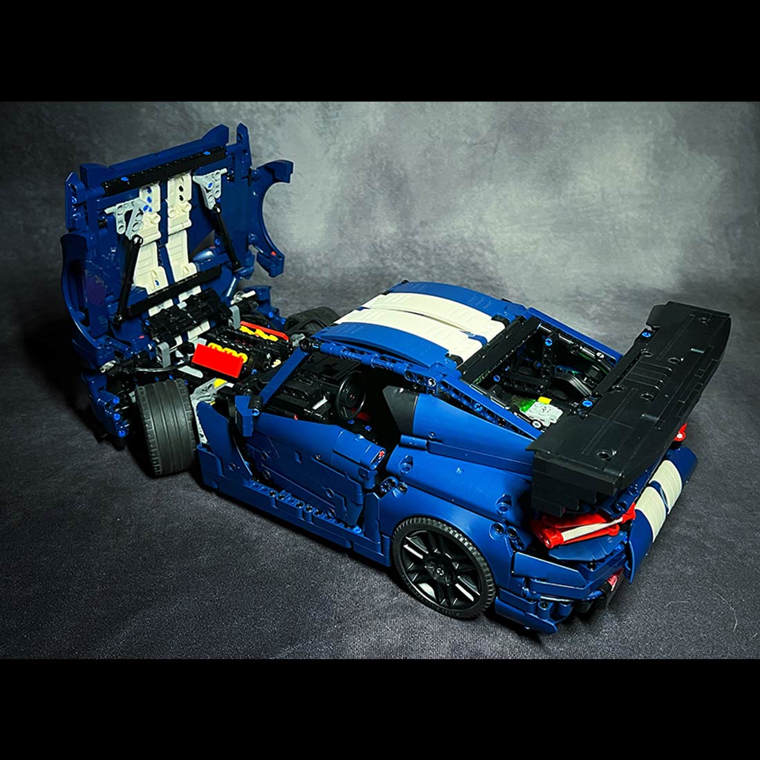 MOC - 189183 Dodge Viper ACR - LesDiy -