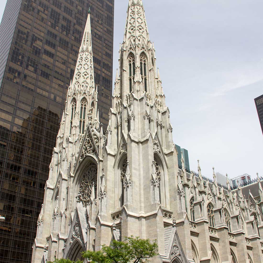 MOC - 212962 St. Patrick's Cathedral 1:800 Scale Building Blocks - LesDiy - Building Blocks