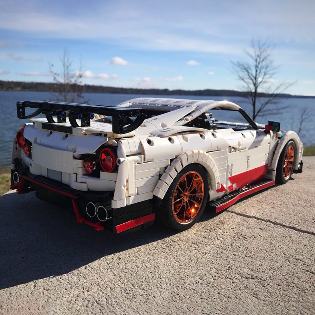 MOC - 25326 Nissan GT - R - Dynamic - LesDiy -