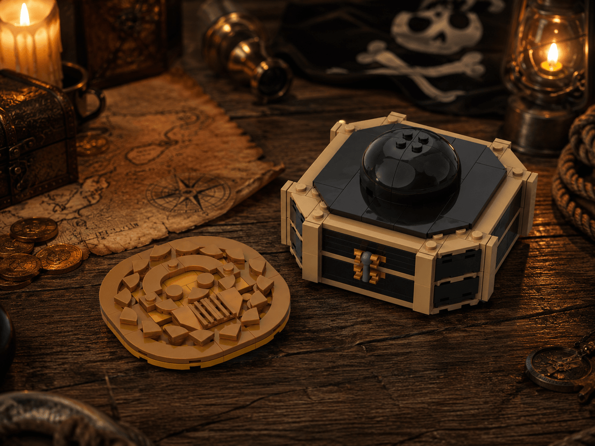 MOC-275586 Pirates of the Caribbean Captain’s Compass & Cursed Medallion Building Blocks-LesDiy-MOC-