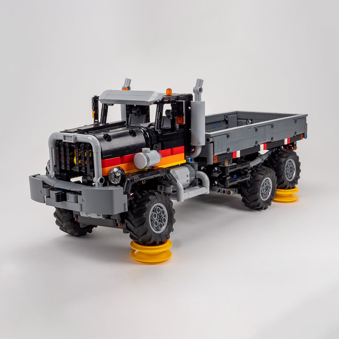 1/20 Scale American 6x6 Off - road Truck Building Blocks - LesDiy - Building Blocks