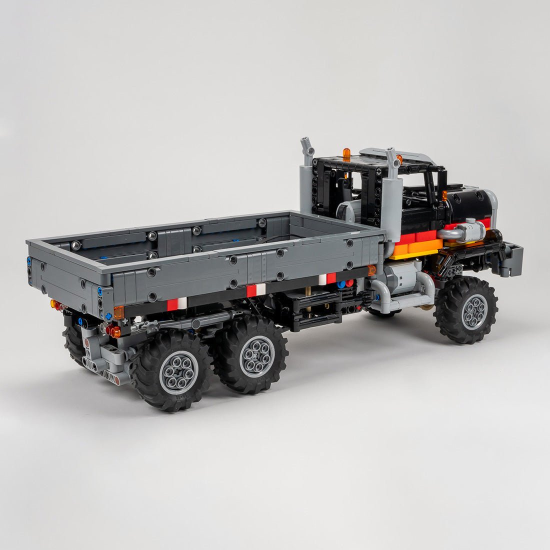 1/20 Scale American 6x6 Off - road Truck Building Blocks - LesDiy - Building Blocks