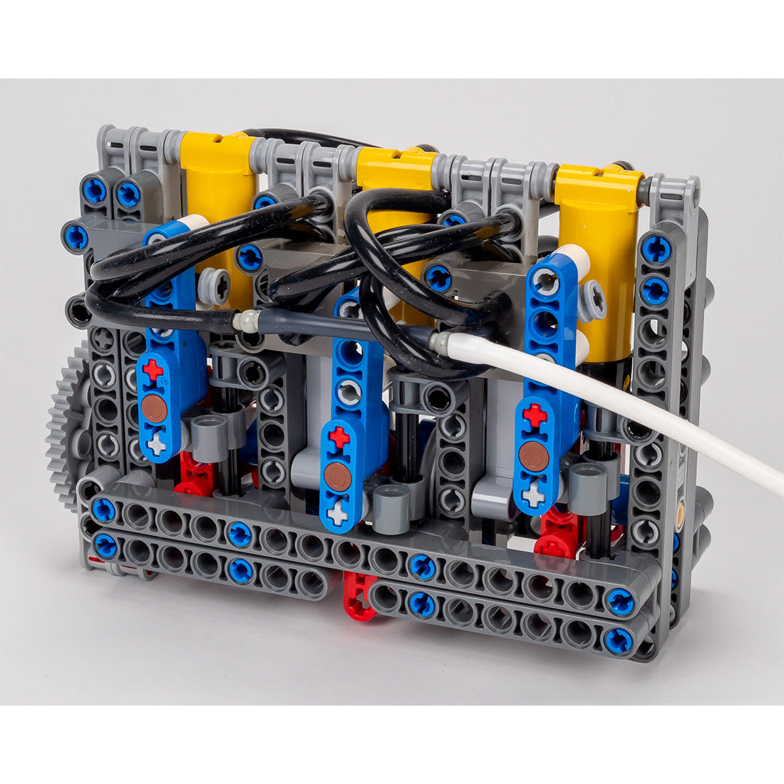 MOC-157730 + MOC-164704 3-Cylinder Pneumatic Engine & Hand Pump Building Blocks
