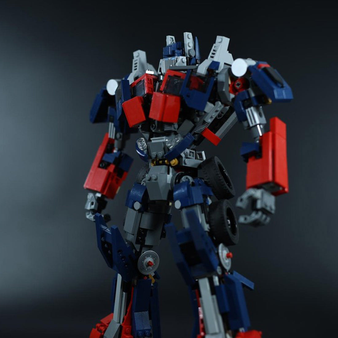 MOC-245888 Optimus Prime Building Blocks