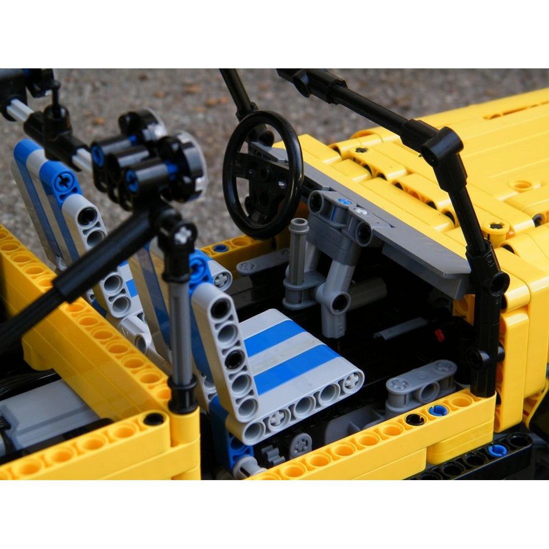 MOC-0001 RC 4WD Trial Off-Road Vehicle Building Blocks