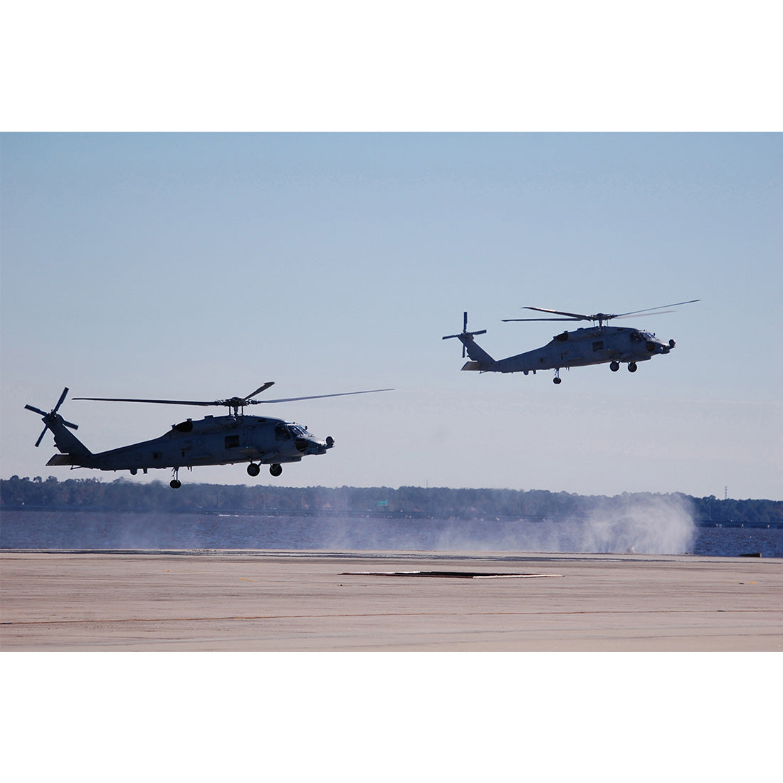 MOC-204867 MH-60R Navy Helicopter Building Blocks