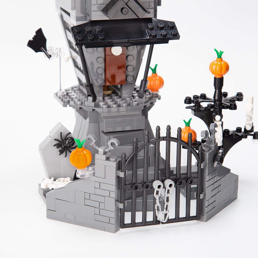 Halloween - Themed Dark Horror Cabin Building Blocks