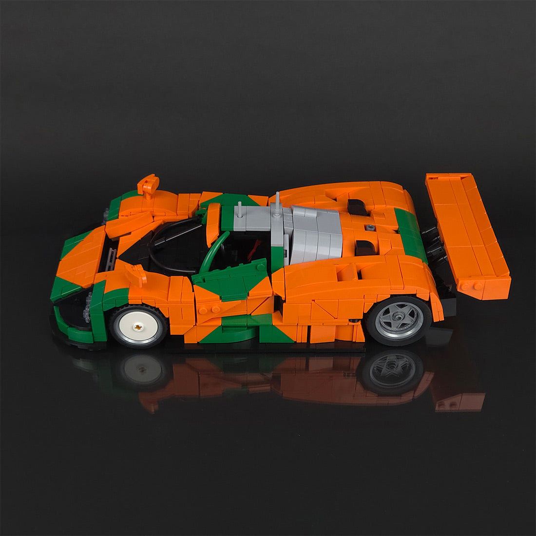 Japanese LeMans-Legend Racecar Building Blocks (gobricks)