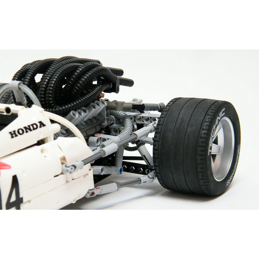 MOC-2803 Honda RA 300 (1967) Building Blocks