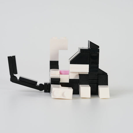 Black & White Grooming Kitten Building Blocks - LesDiy - 