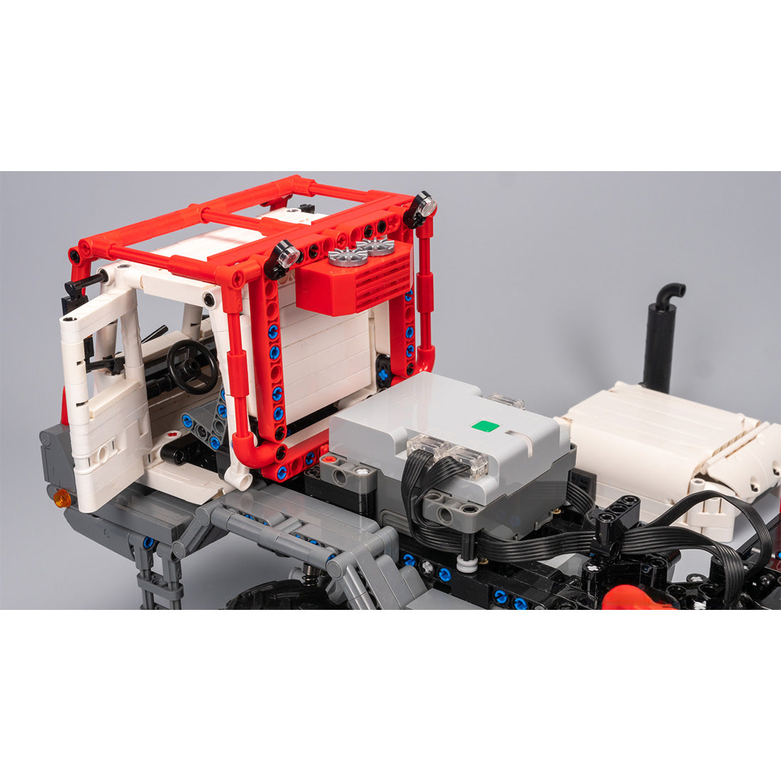 MOC-136390 Foremost Delta 6x6 Articulated Off-Road Truck Building Blocks