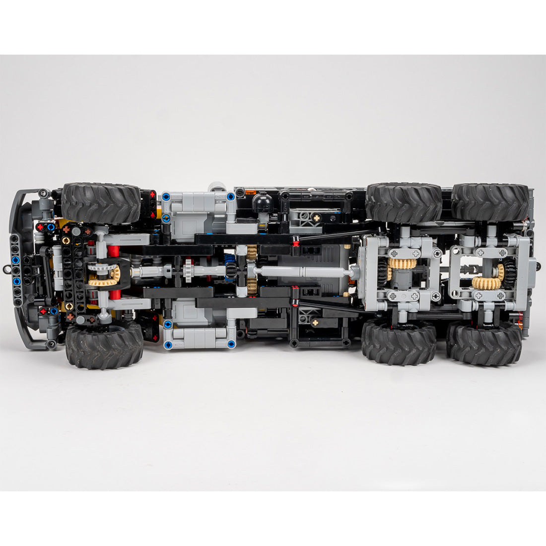 MOC-219862 6x6 Off-Road Retro Truck 1:20 Scale Building Blocks
