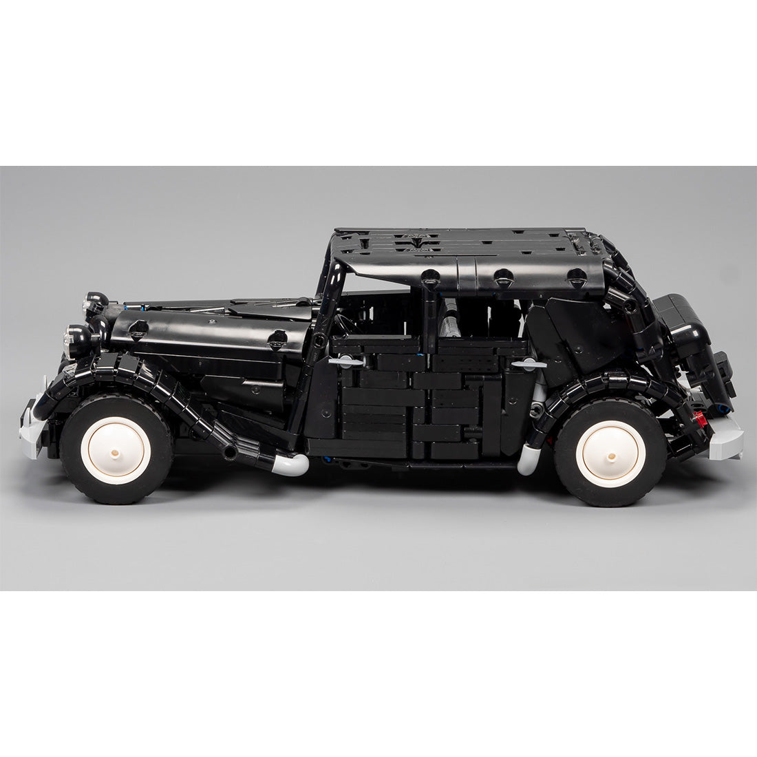 MOC-149659 Citroen Traction Avant Rounded Trunk 1:15 Scale Building Blocks
