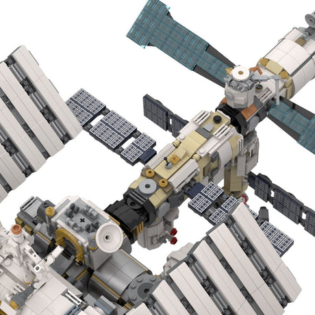International Space Station Model 1/110 Scale - LesDiy - 