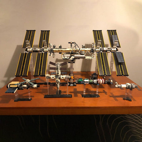 International Space Station Model 1/110 Scale - LesDiy - 