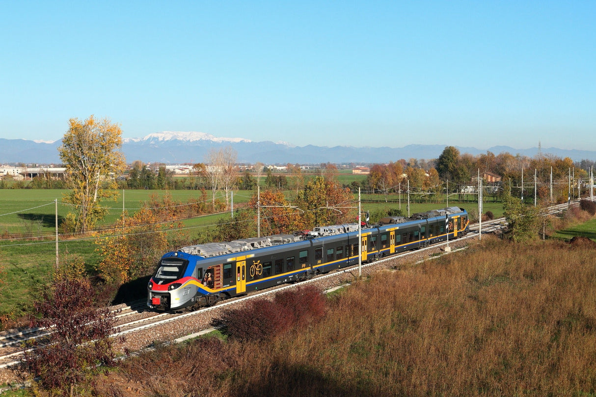 Italian ETR - 104 pop Alstom Coradia Stream DPR livery Building Blocks - LesDiy - Building Blocks