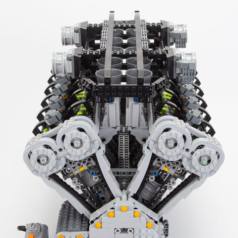 Lamborghini Aventador V12 Four-Cam 60° Mid-Mounted High-Speed Engine