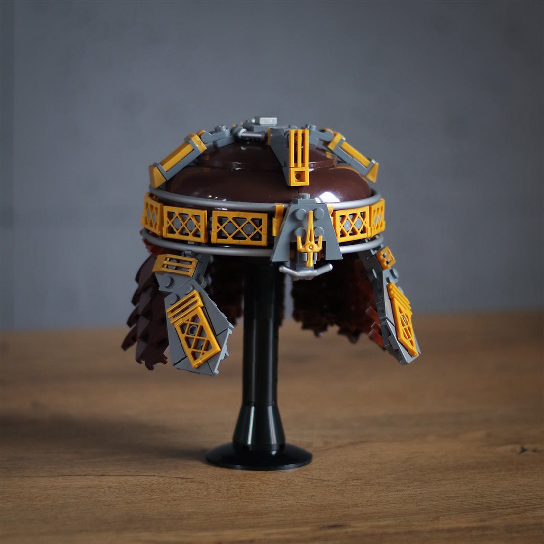 MOC - 140506 Gimli's Helmet - LesDiy - 