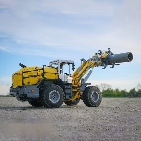 MOC - 144746 Liebherr L580 XPower: The Ultimate Lego Loader Building Blocks - LesDiy - 