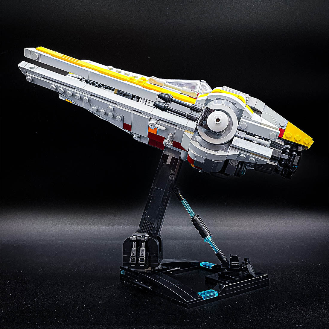 MOC - 161019 M52X U Wing Spaceship - LesDiy - 