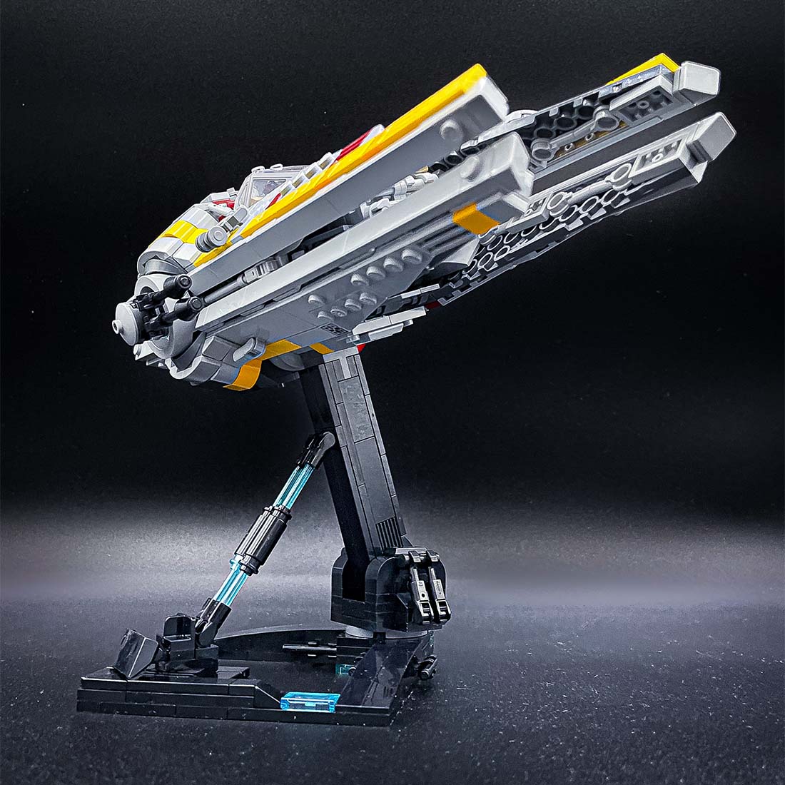 MOC - 161019 M52X U Wing Spaceship - LesDiy - 