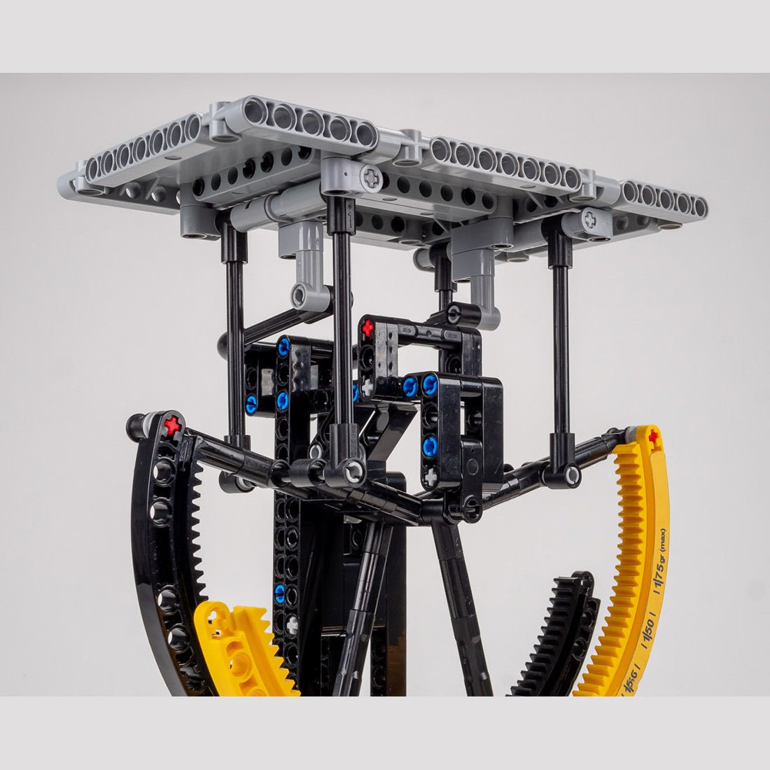 MOC - 202559 Dual - Sided Mechanical Letter Scale Building Blocks - LesDiy - 