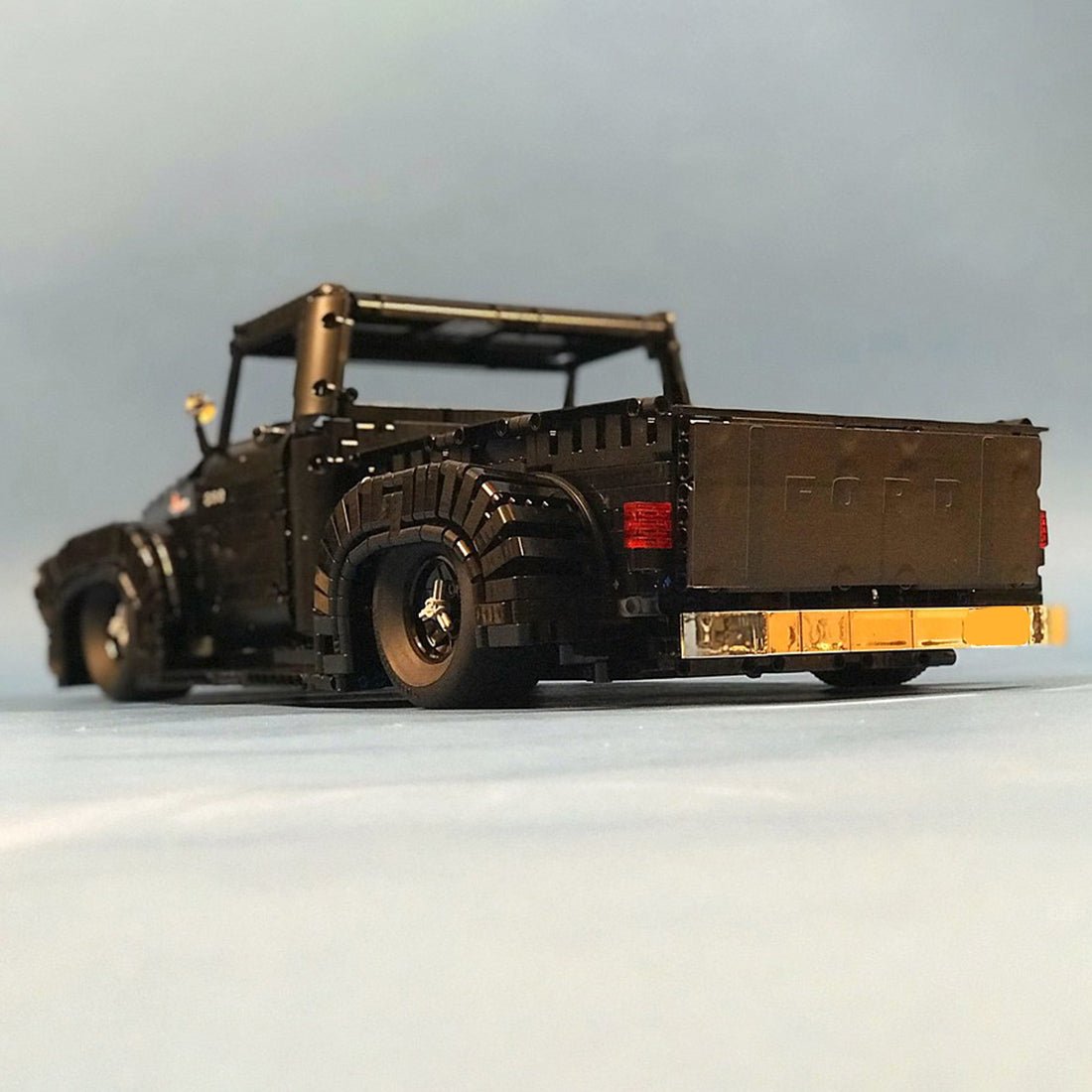 MOC - 37562 Ford F100 - Dynamic - LesDiy - 