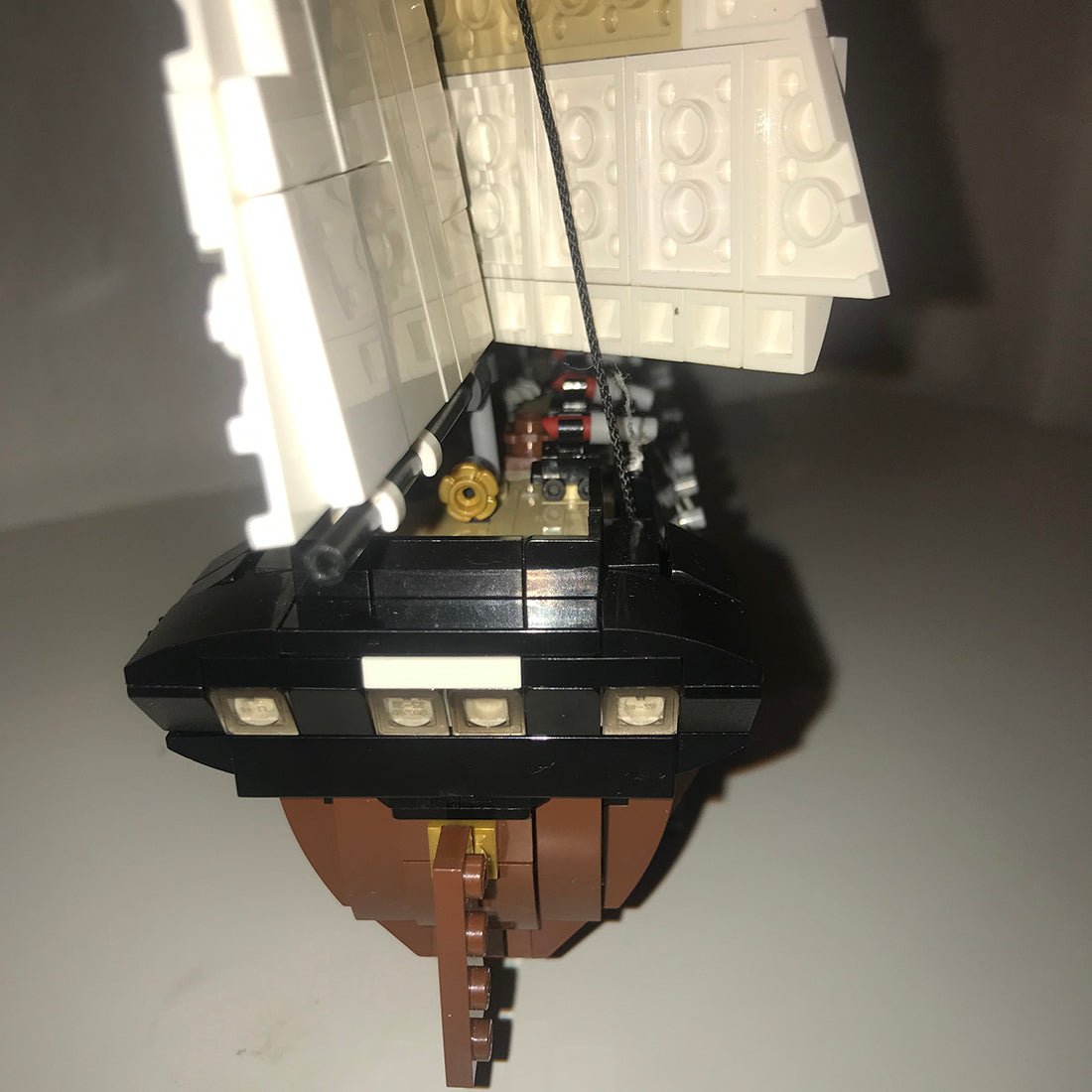 MOC - 40456 1/200 USS Constitution Ship Model - LesDiy - 