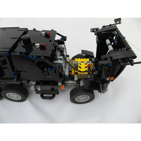 MOC - 54624 The Beast MRAP Truck - LesDiy - 