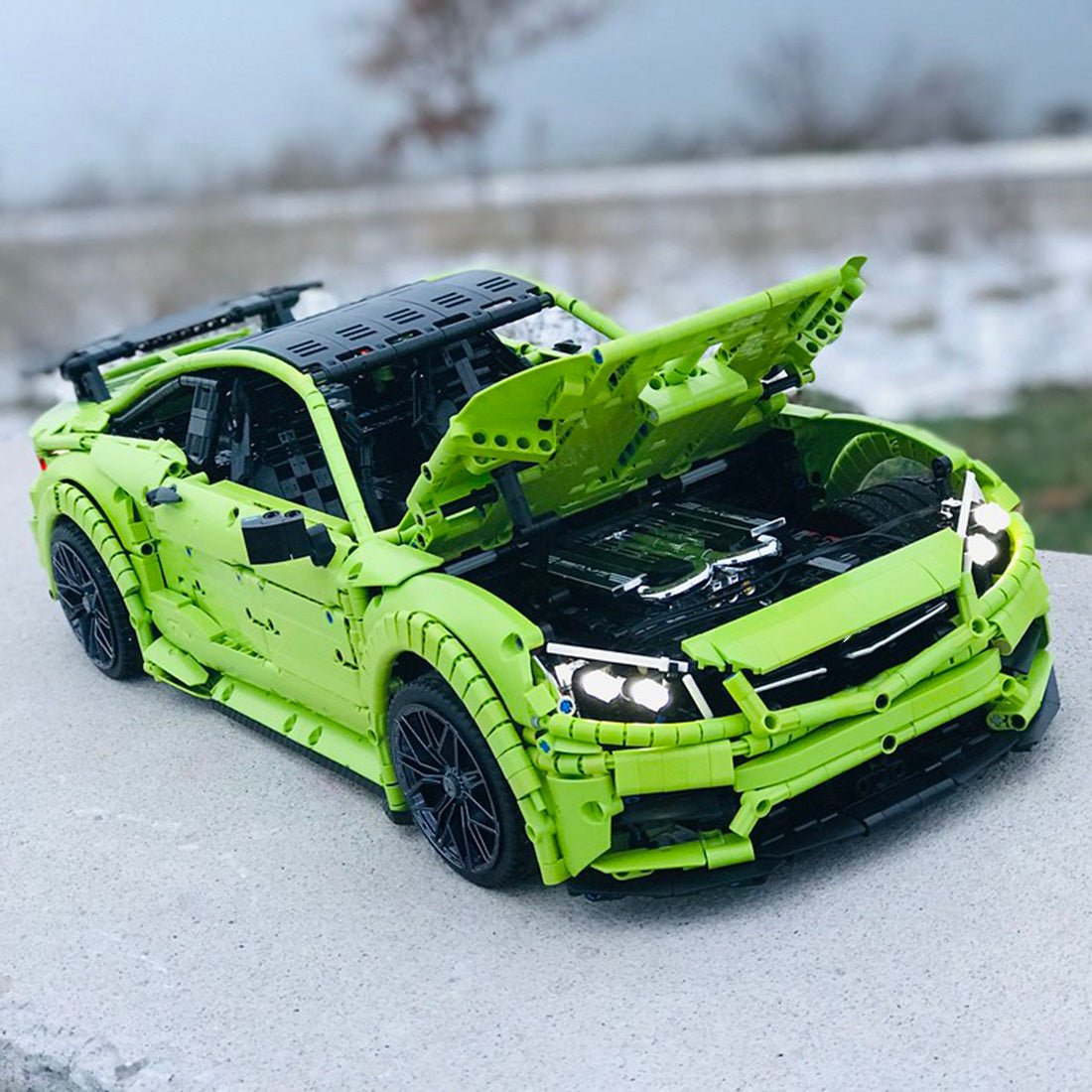 MOC-60193 Mercedes Benz C63 AMG - Dynamic | LesDiy