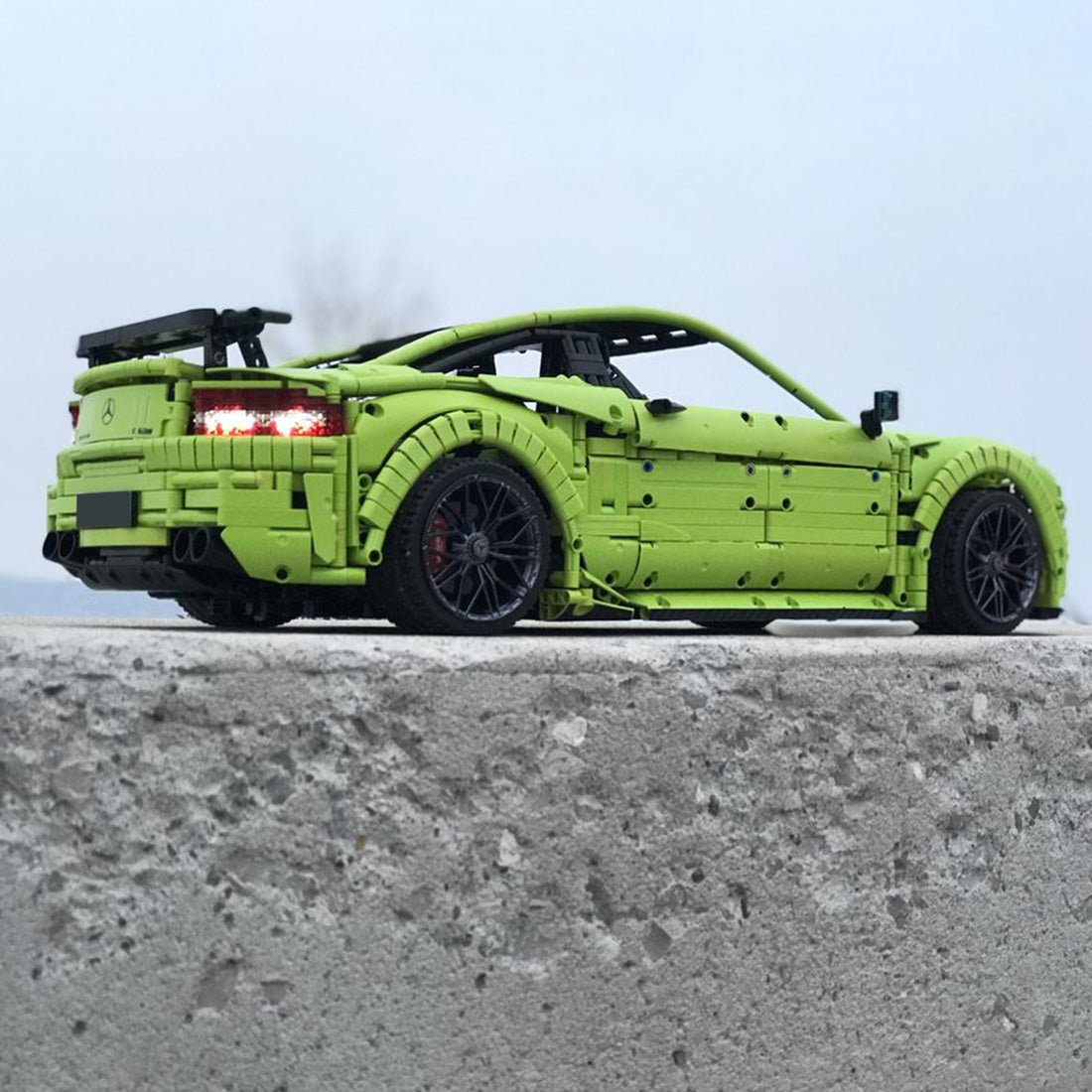 MOC-60193 Mercedes Benz C63 AMG - Dynamic | LesDiy