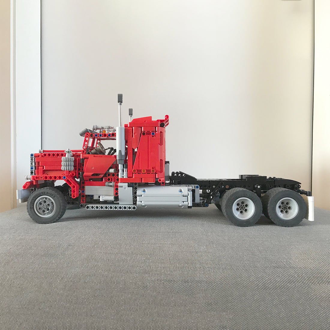 MOC - 72820 1/17 Technology RC Engineering Truck Trailer - LesDiy - 
