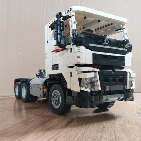 MOC - 77580 Volvo FMX 6×4 Truck Tractor - LesDiy
